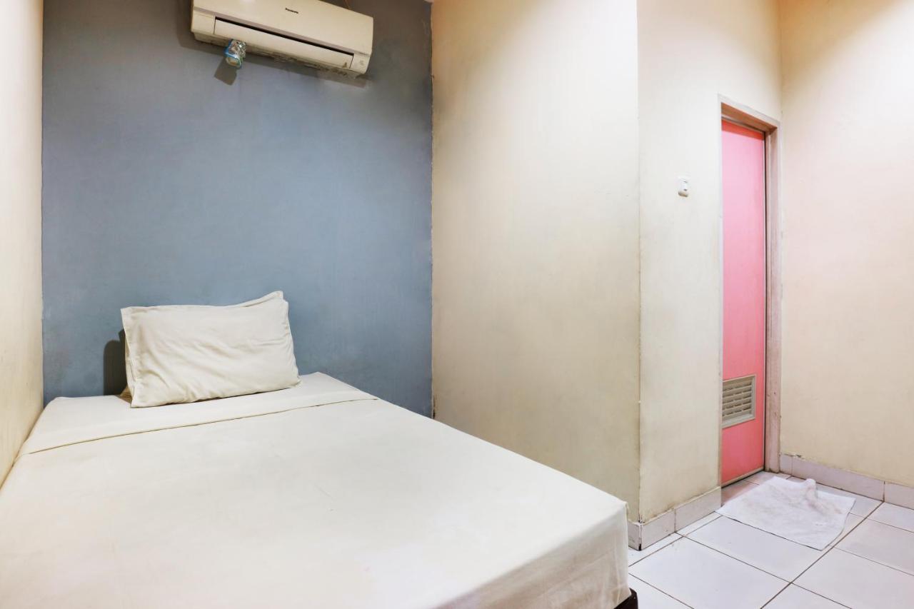 Sabrina Guest House Jakarta Luaran gambar