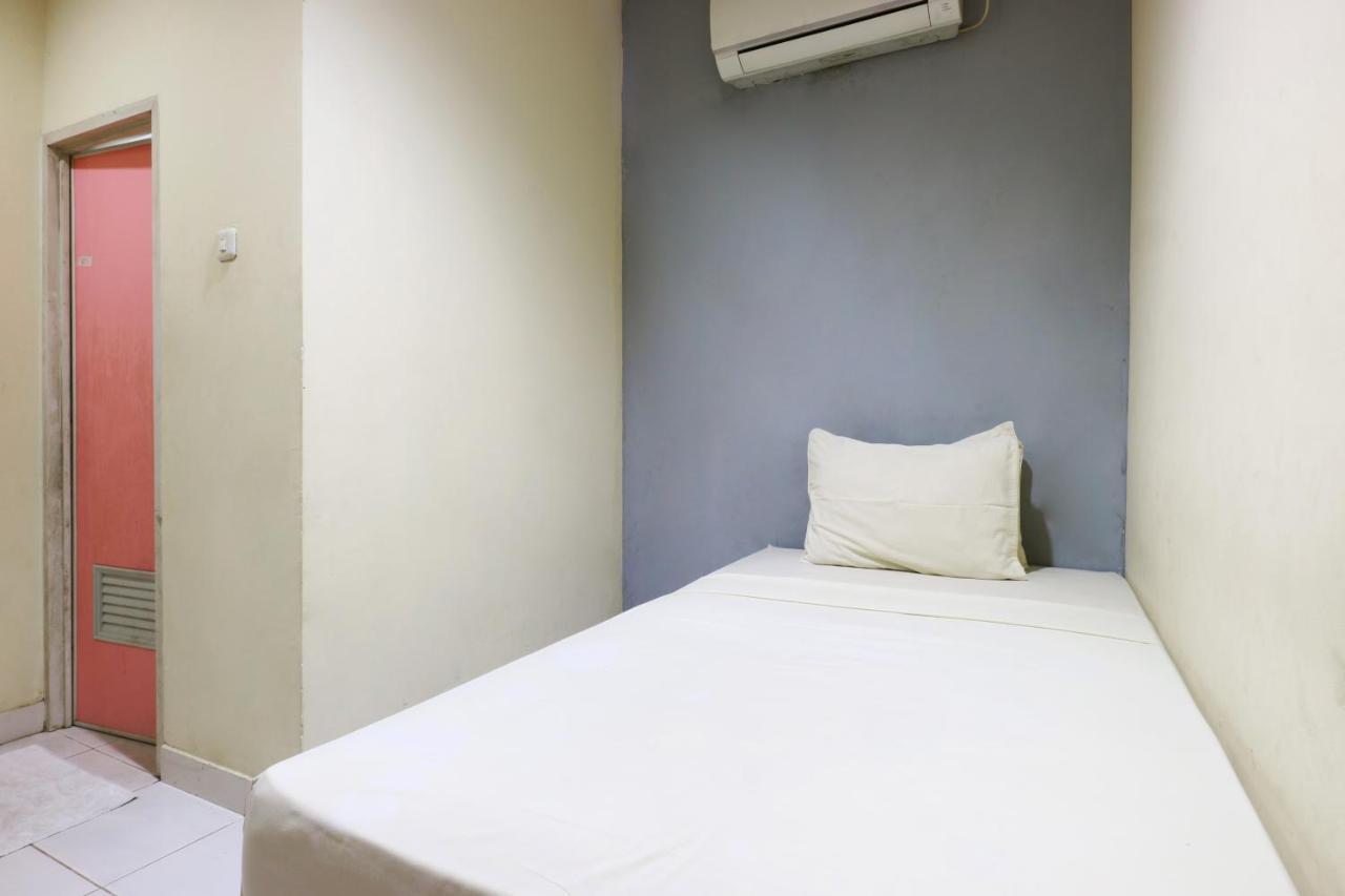 Sabrina Guest House Jakarta Luaran gambar