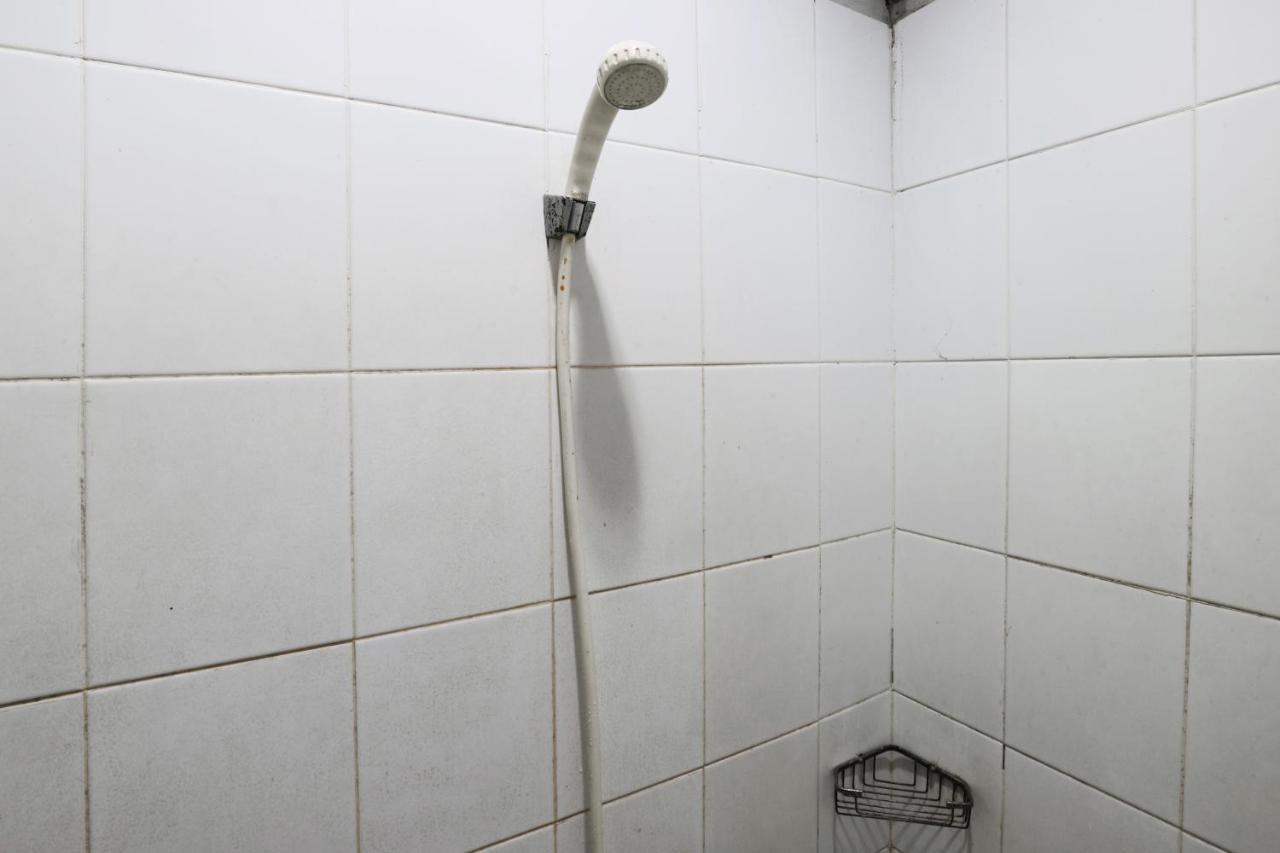 Sabrina Guest House Jakarta Luaran gambar